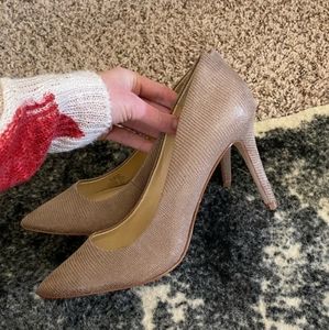 Jessica Simpson heels